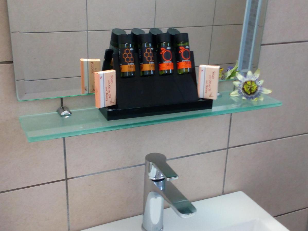 深蓝酒店 米尔托斯 外观 照片